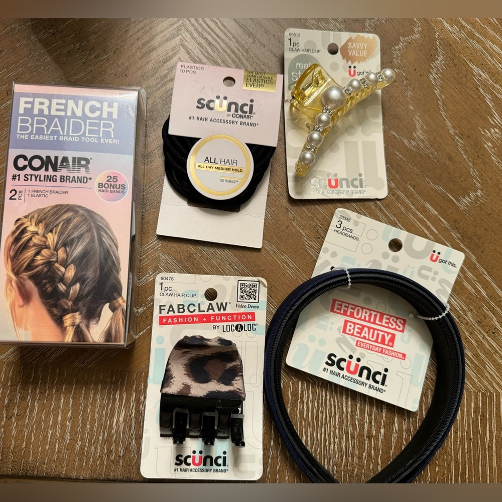5 piece bundle of hair accessories.